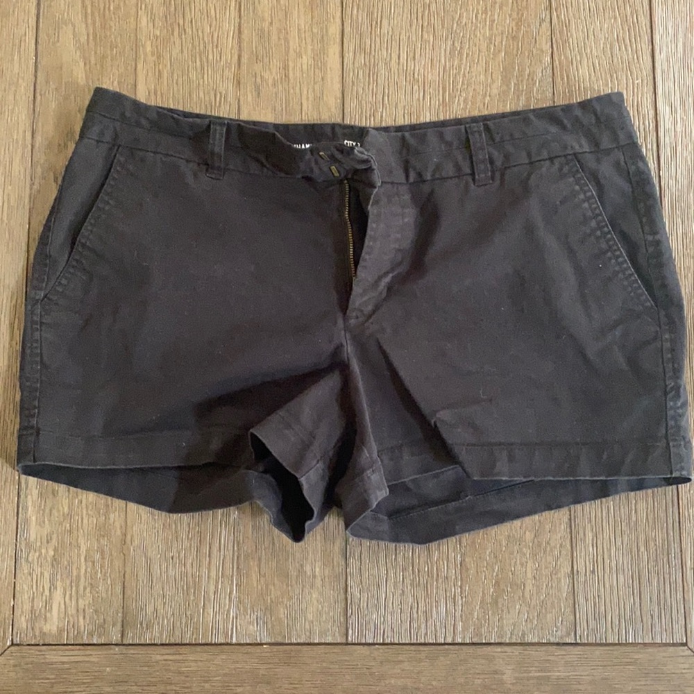 Gap Outlet Khakis City 3in Shorts
